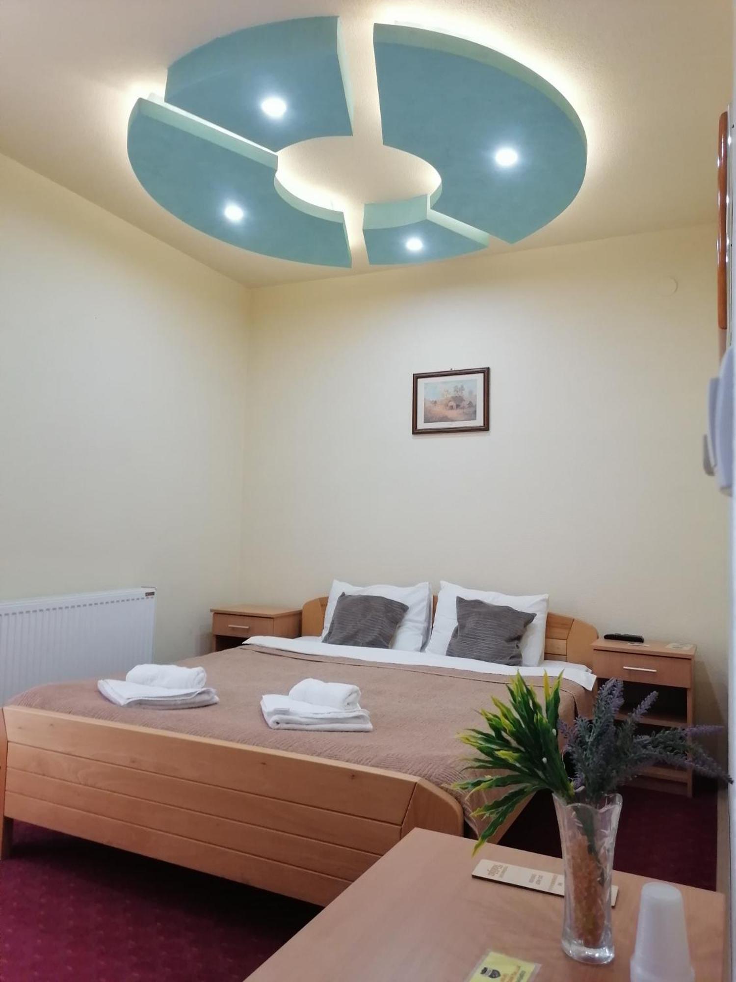 Hotel Talija Svilajnac 외부 사진